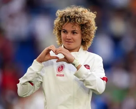 The Red Roses' Kildunne and Botterman Fit to Face France in Semi-final